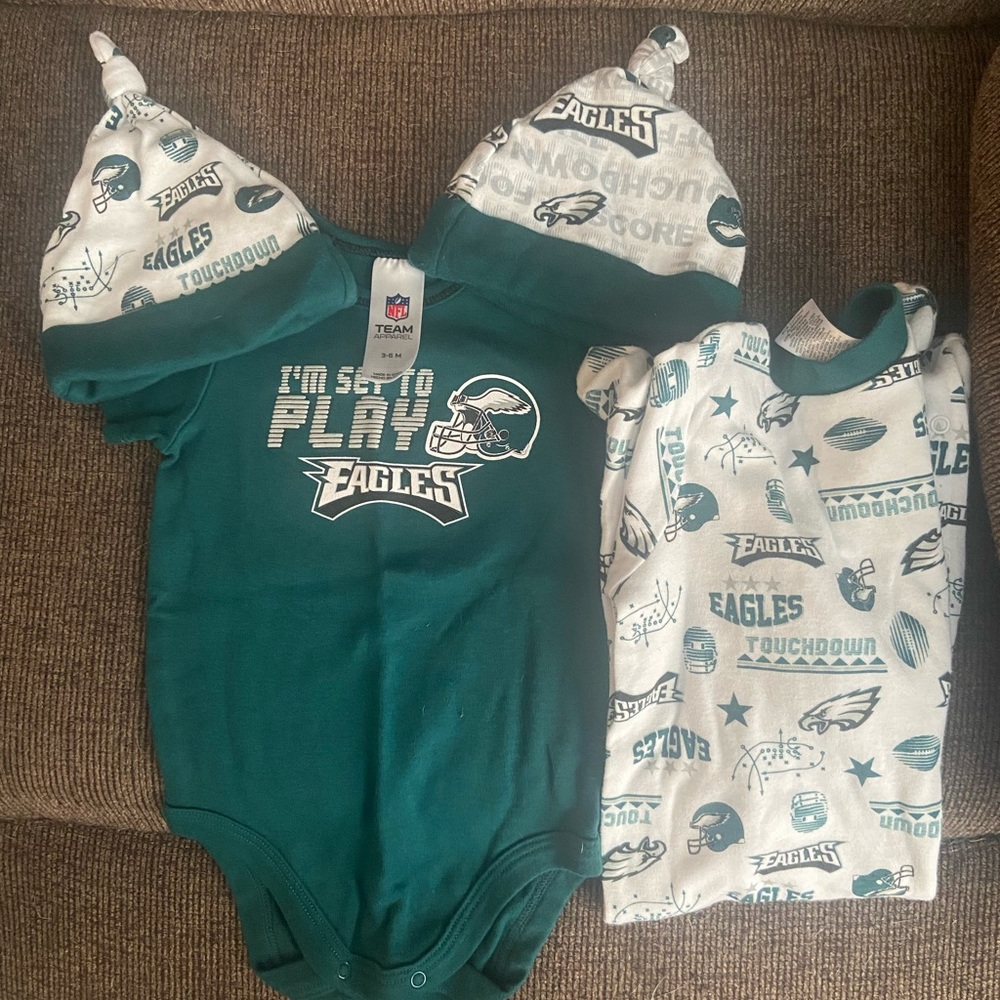 Philadephia Eagles baby clothes 3-6 months